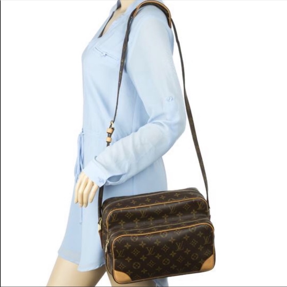 SOLD| Authentic Louis Vuitton Nile Crossbody Bag - Picture 2 of 7